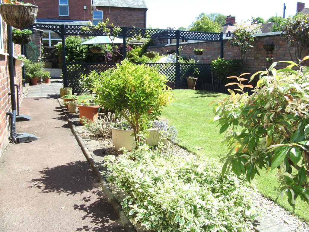 Chester Brooklands Bed & Breakfast Bed & Breakfast Exterior photo